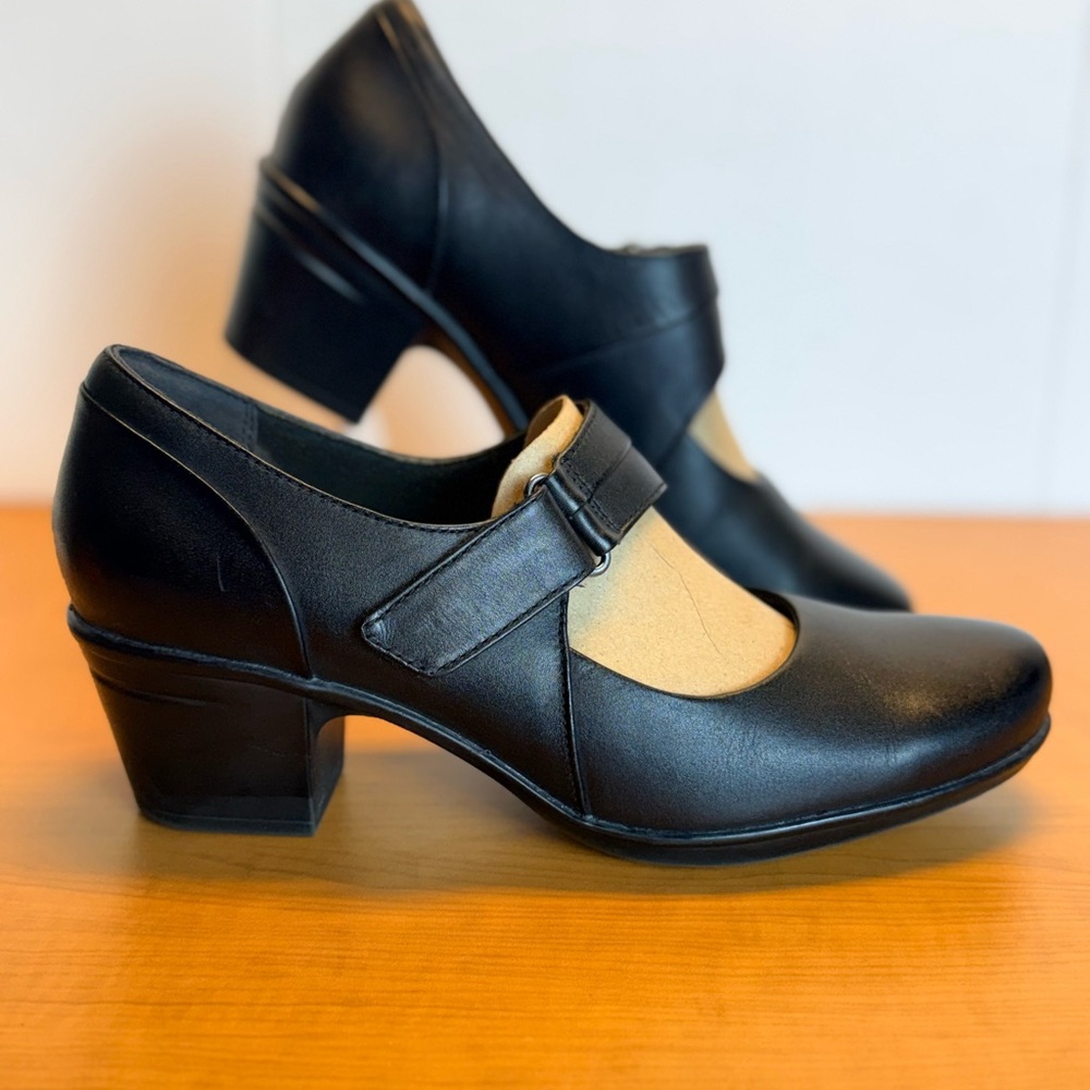 Clarks Artisan Shoes Mary Jane Rosalyn Wren Pumps Womens US/9 EU/40 Excellent ✨ - Picture 11 of 15